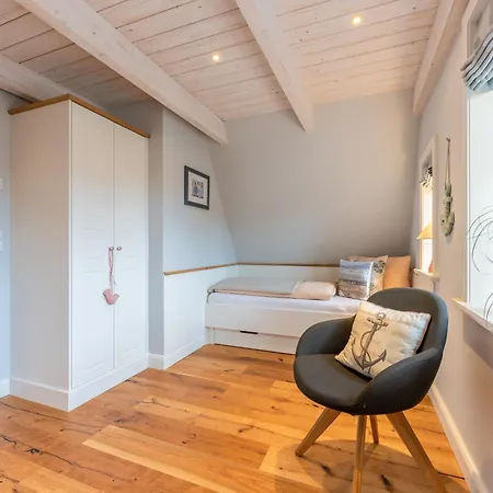 Friesenlodge Holiday home Utersum